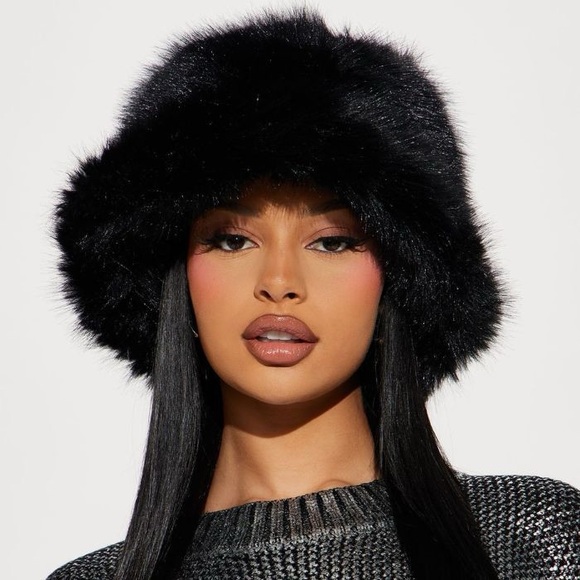 Steve Madden Satin-Lined Black Faux Fur Hat - Picture 2 of 6